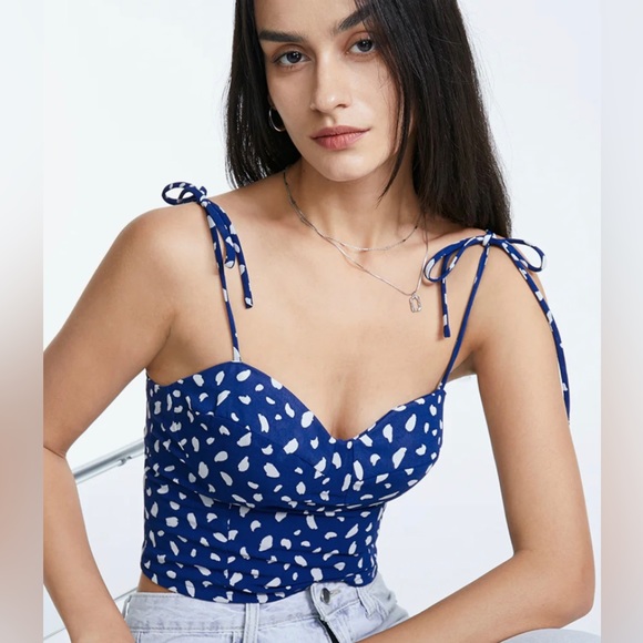 Tie Shoulder Cropped Top - Picture 1 of 3